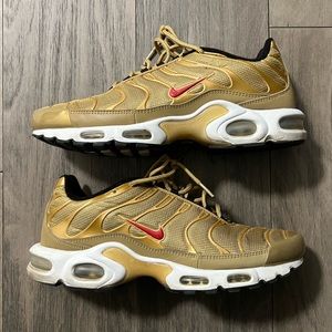 Nike Air Max Plus - Gold Metallic